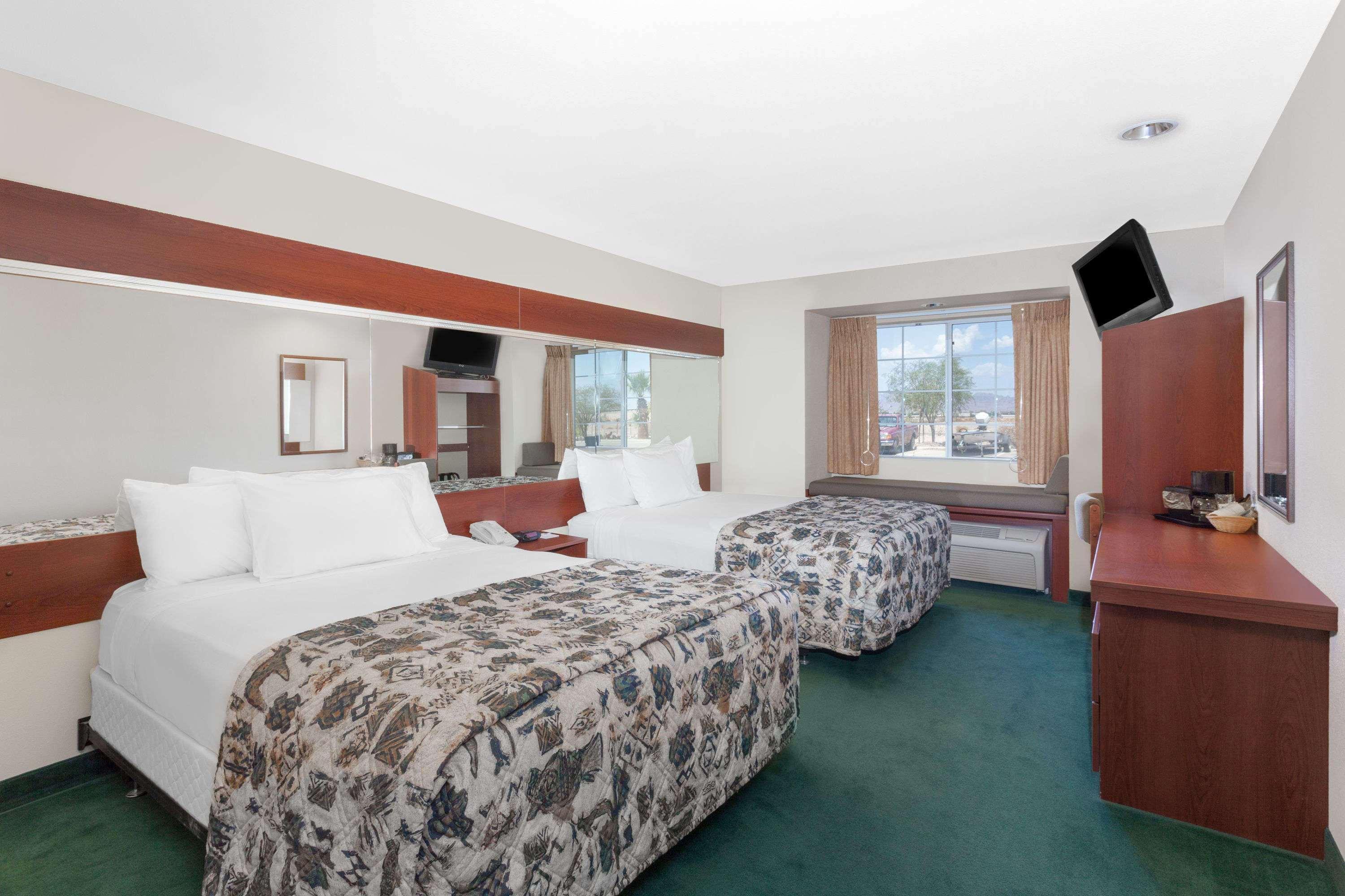 Microtel Inn & Suites By Wyndham Wellton Exterior photo