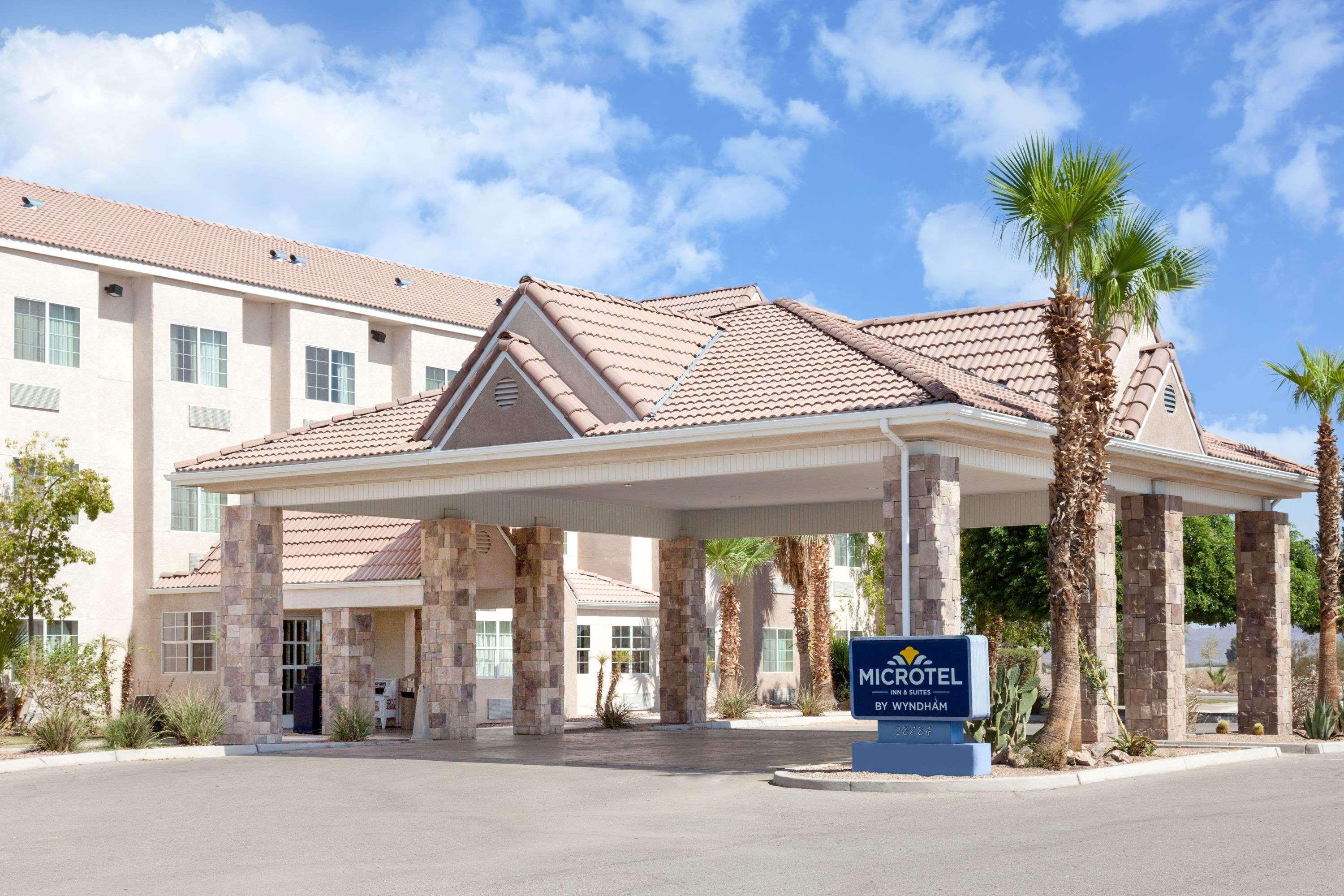 Microtel Inn & Suites By Wyndham Wellton Exterior photo